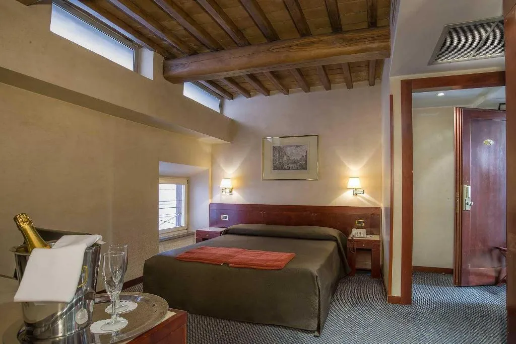 DOUBLE SINGLE USE STANDARD Room, Accademia, Rome