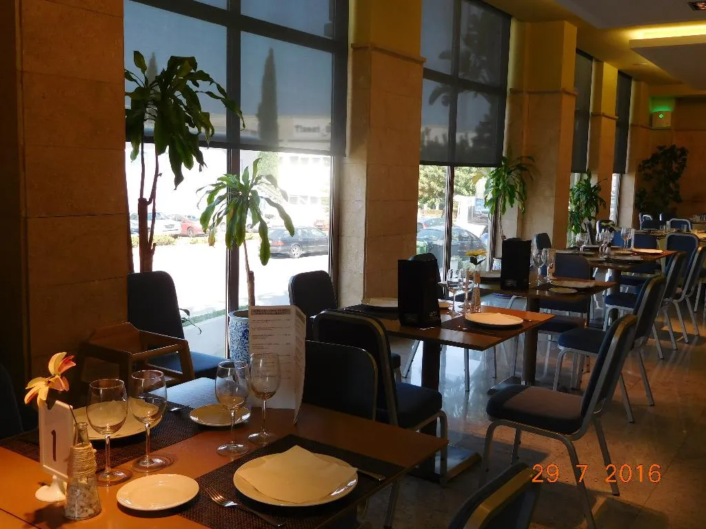 Restaurant, Mas Camarena, Valencia
