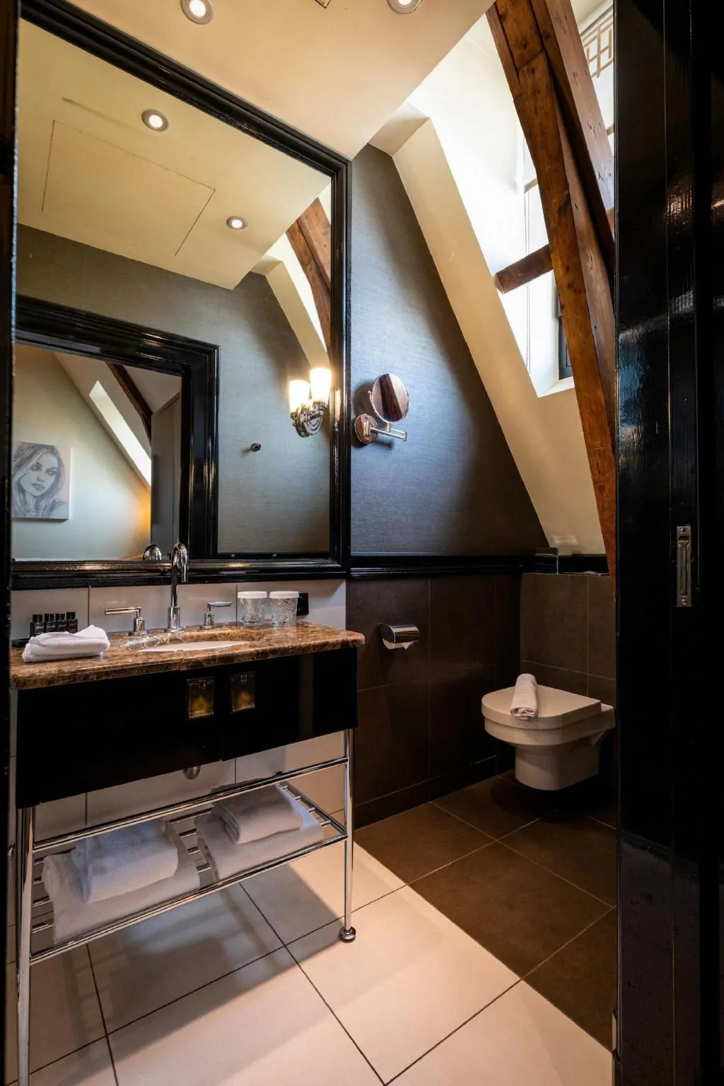 Room, College Hotel Amsterdam, Autograph Collection, Amsterdam