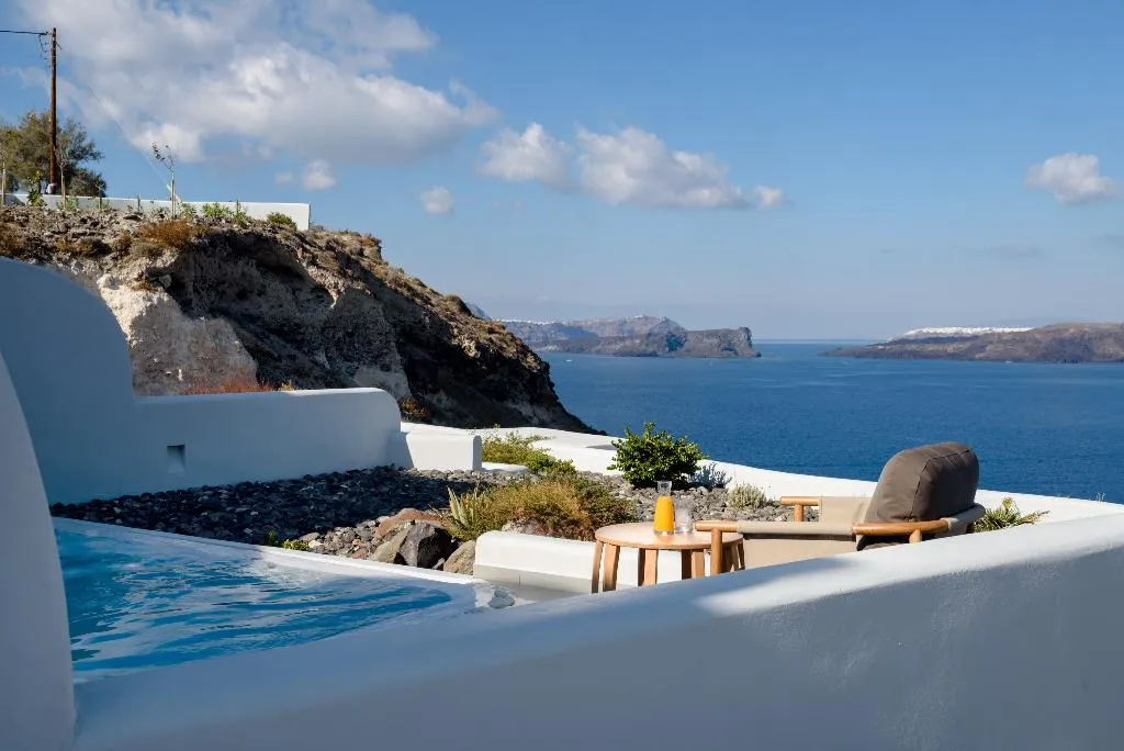 SUITE GRAND Room, Avatar Suites, Santorini