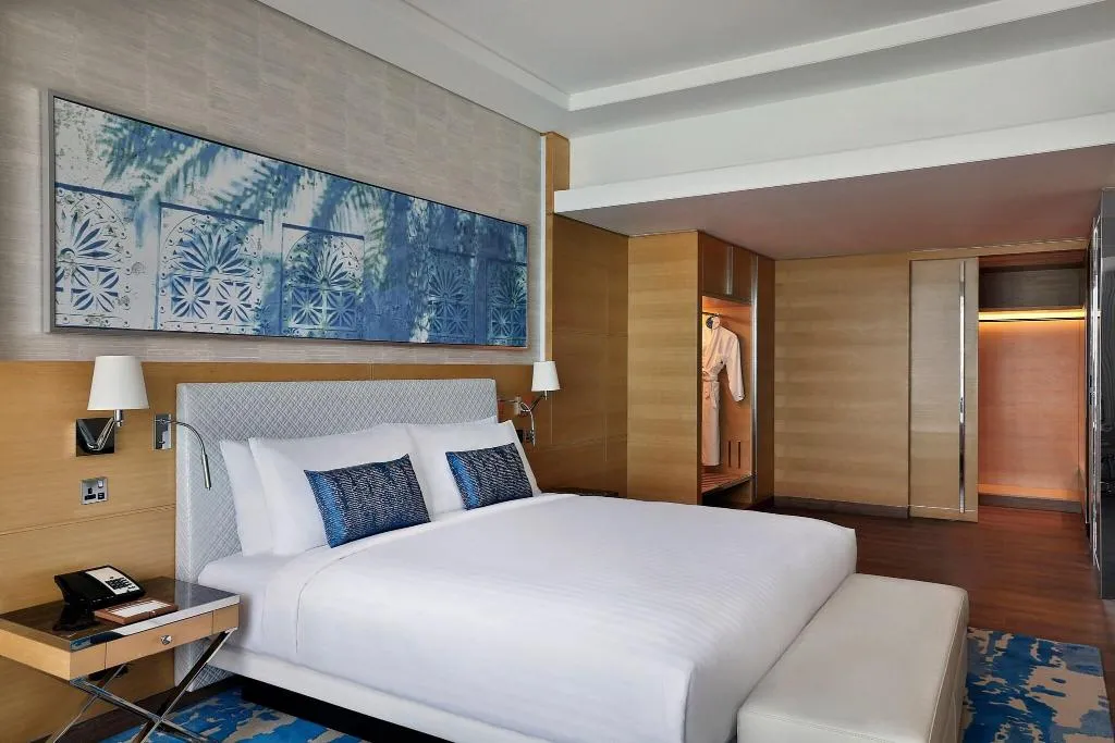 Room, Marriott Resort Palm Jumeirah Dubai, Dubai