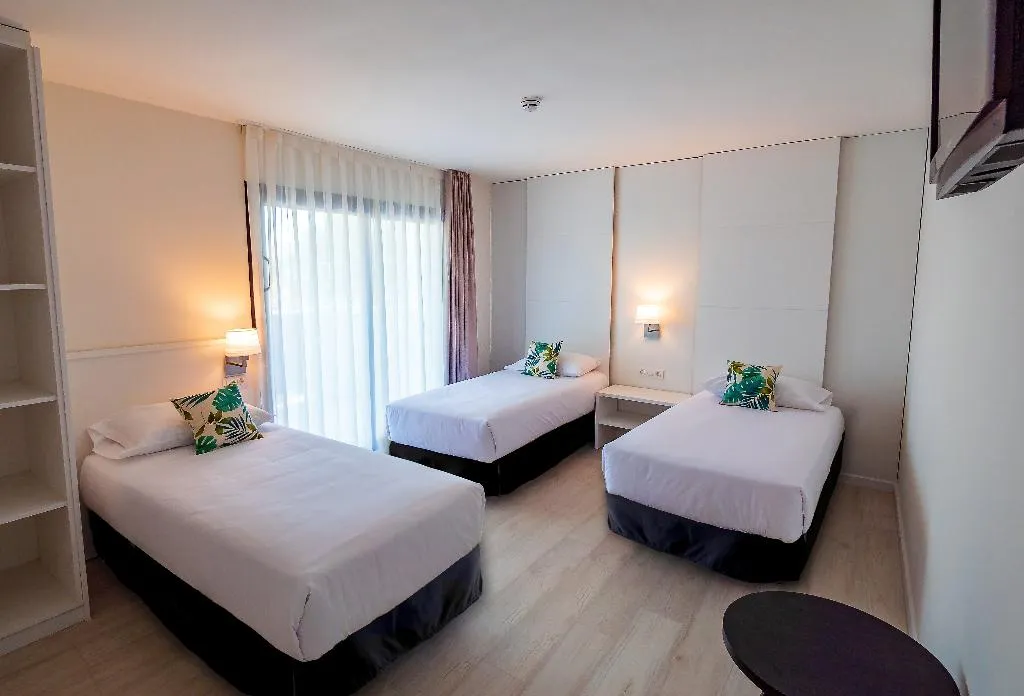 FAMILY ROOM STANDARD Room, Golden Port Salou & Spa, Costa Dorada