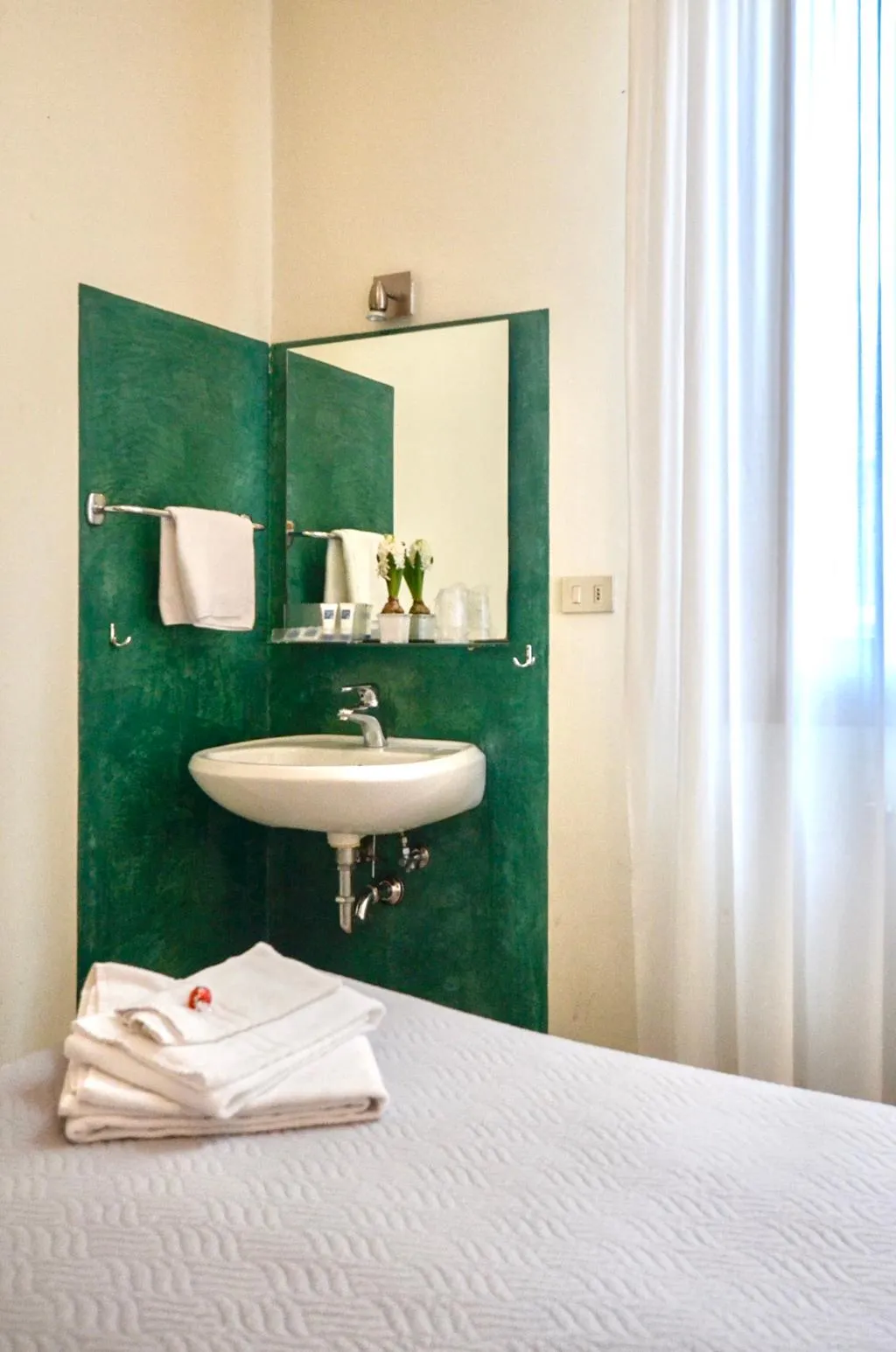 Double or Twin WITH SHARED BATHROOM Room, Locanda Silva, Venice