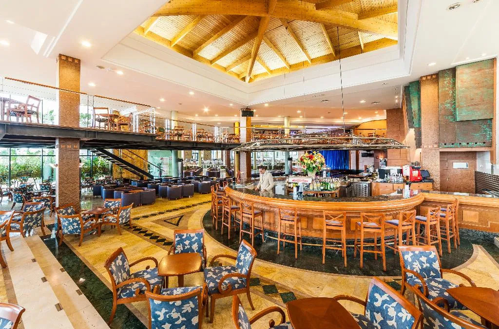 Bar, Insotel Punta Prima Resort & Spa, Menorca