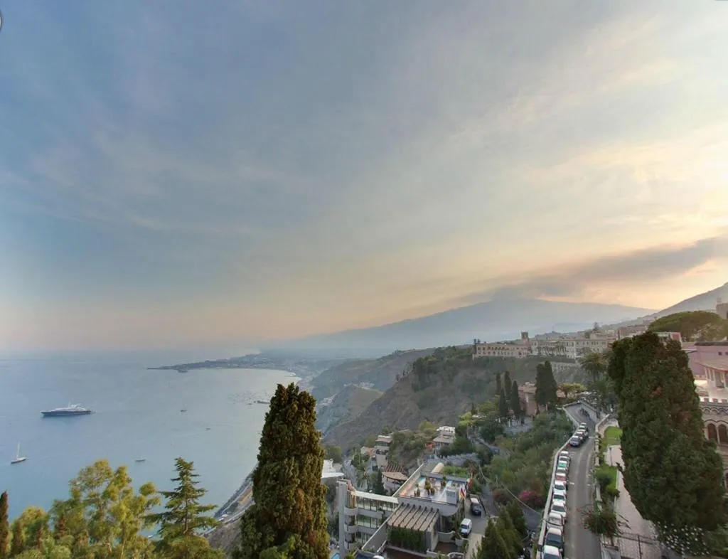 General view, Villa Paradiso, Taormina