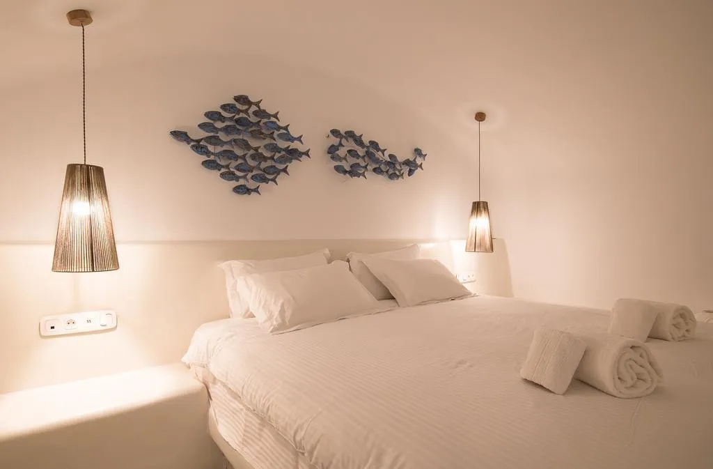 HOUSE WITH PRIVATE POOL Room, Cape 9, Santorini