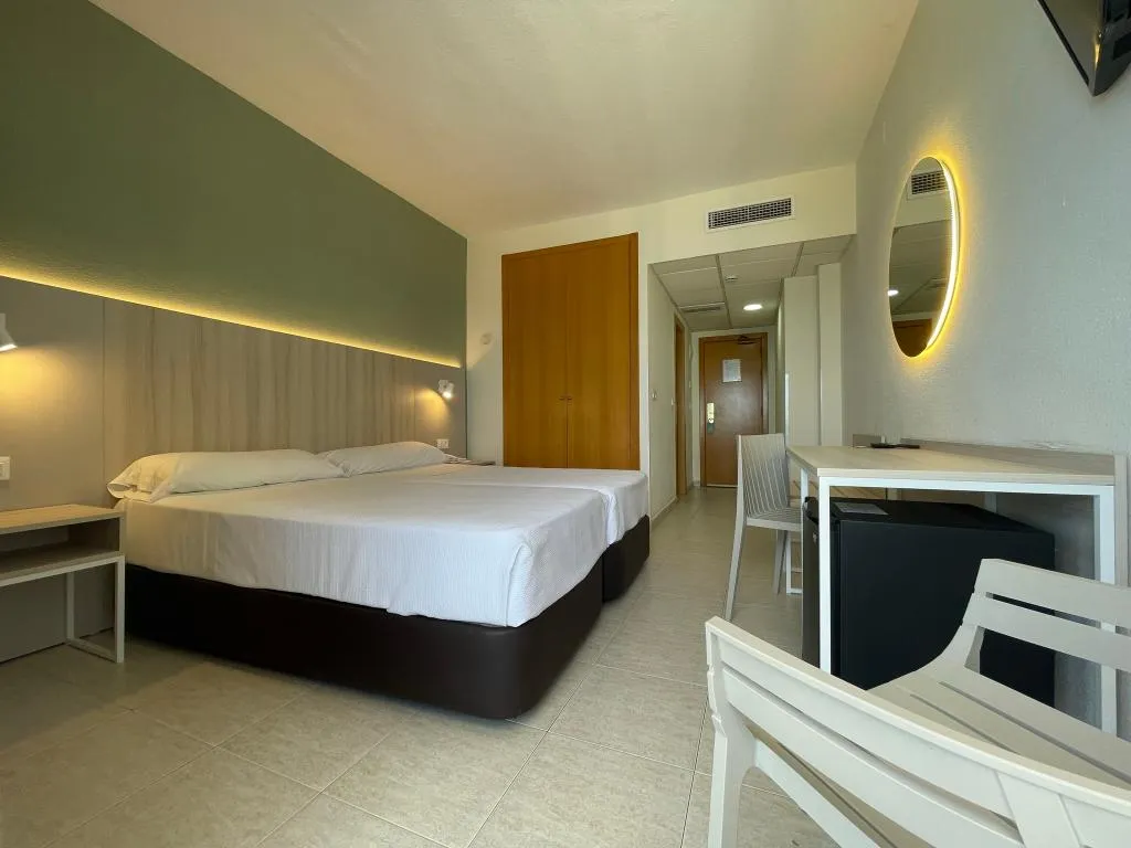 Double or Twin WITH BALCONY Room, Marconi, Costa Blanca