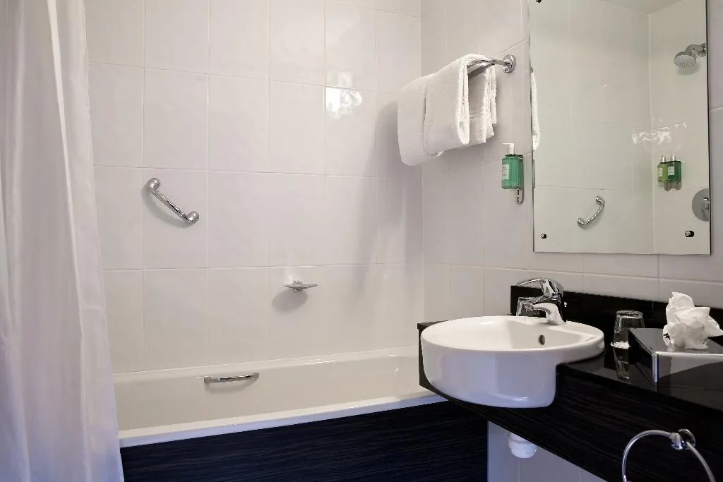 DOUBLE STANDARD Room, Leonardo Hotel Cork, Cork