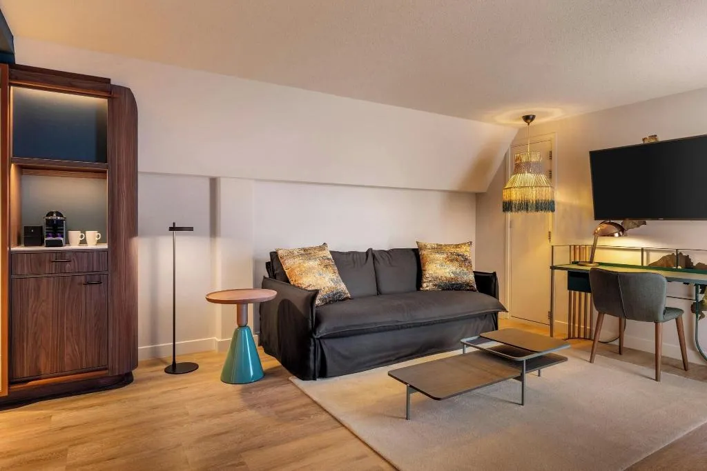 JUNIOR SUITE WITH DOUBLE BED Room, Renaissance Amsterdam Hotel, Amsterdam