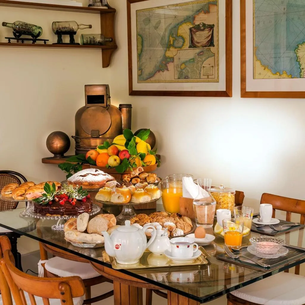 Restaurant, Yacht Club Capo Cervo Suites, Naples