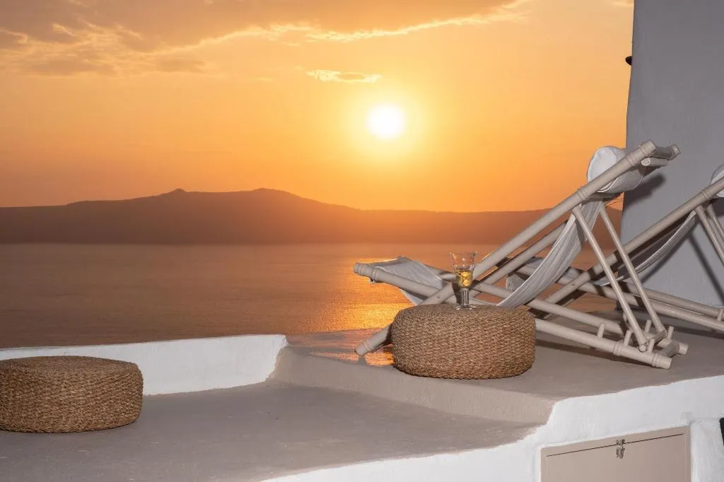 Room, Globe Suites, Santorini