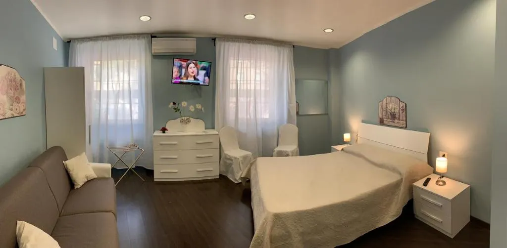 Room, Piazza Istria - Gh B&B, Rome