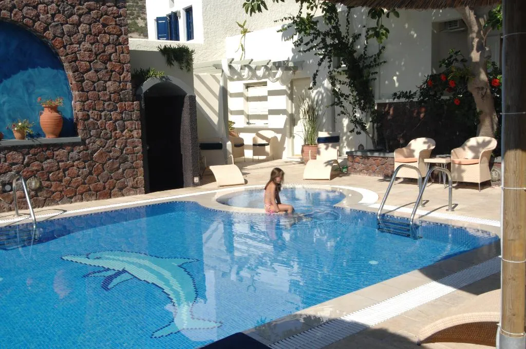 Pool, Elixir Studios, Santorini
