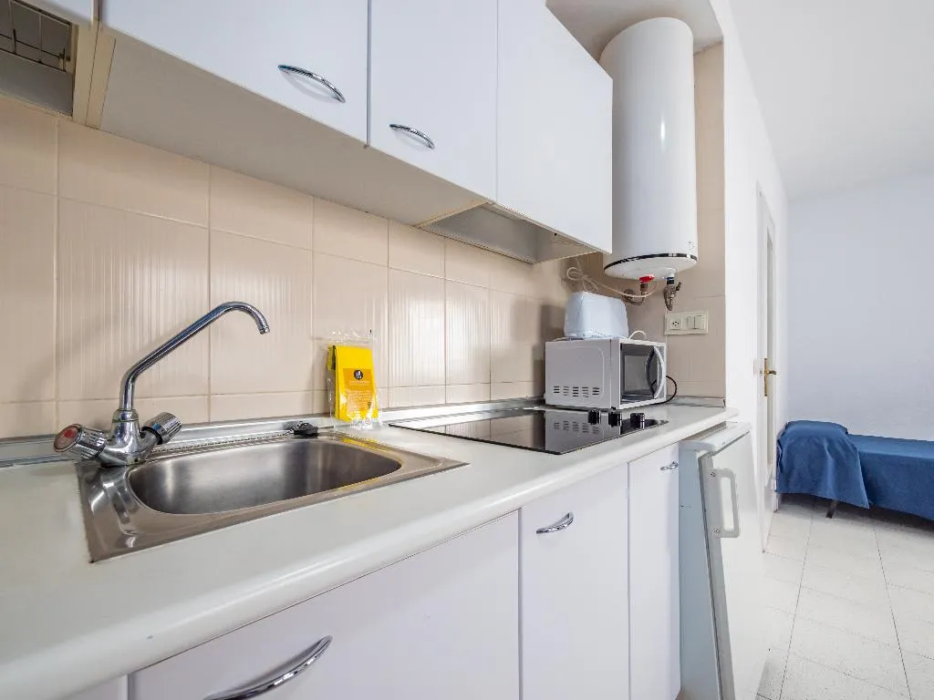 APARTMENT CAPACITY 4 ONE BEDROOM Room, Apartaments AR Monjardi, Costa Brava