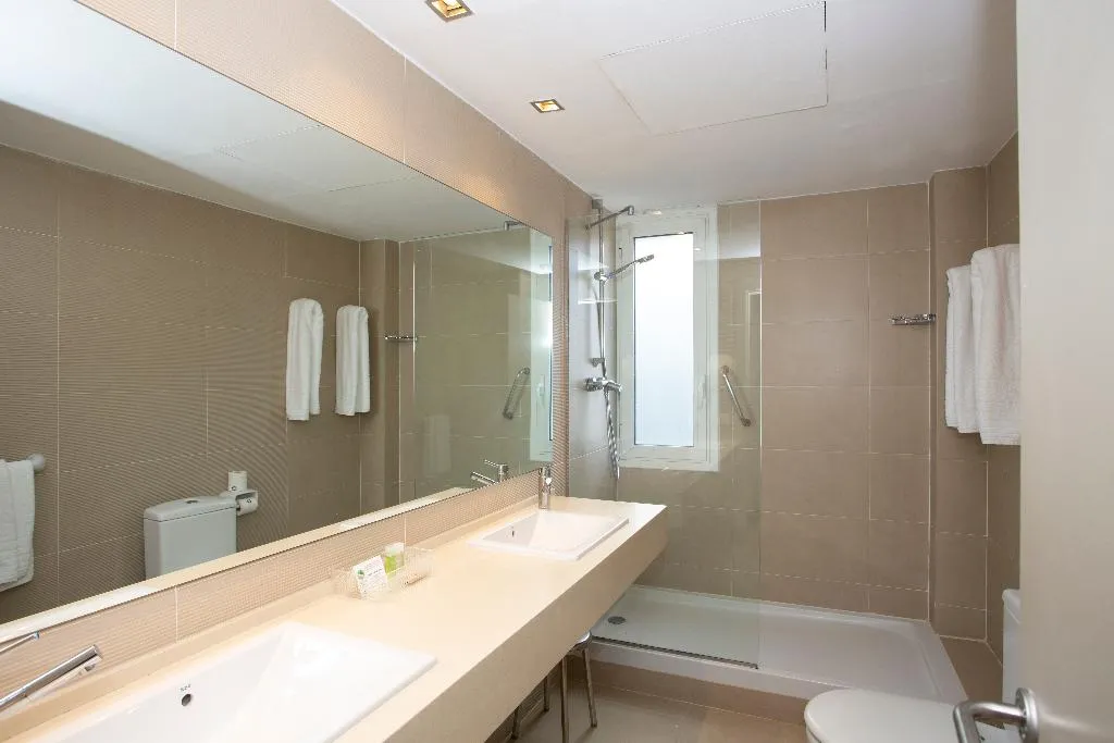DOUBLE STANDARD Room, Casual Colours Barcelona, Barcelona