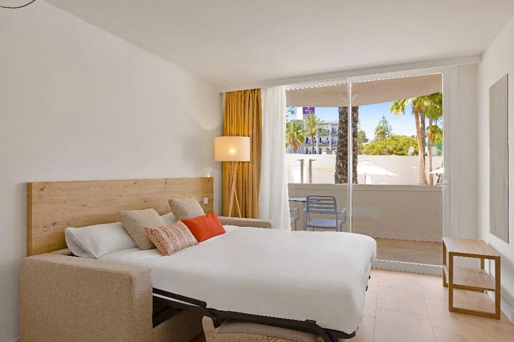 APARTMENT CAPACITY 3 Room, Palmanova Beach Apartments by TRH, Majorca