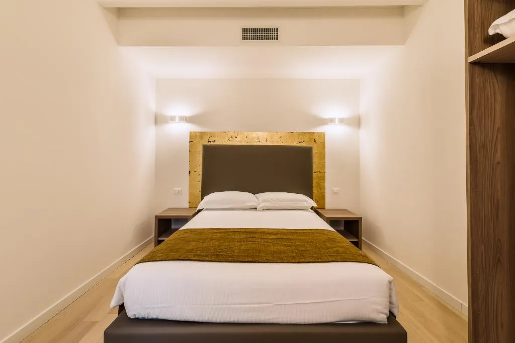 APARTMENT CAPACITY 5 TWO BEDROOMS Room, Charming Palace Corte Del Teatro, Venice
