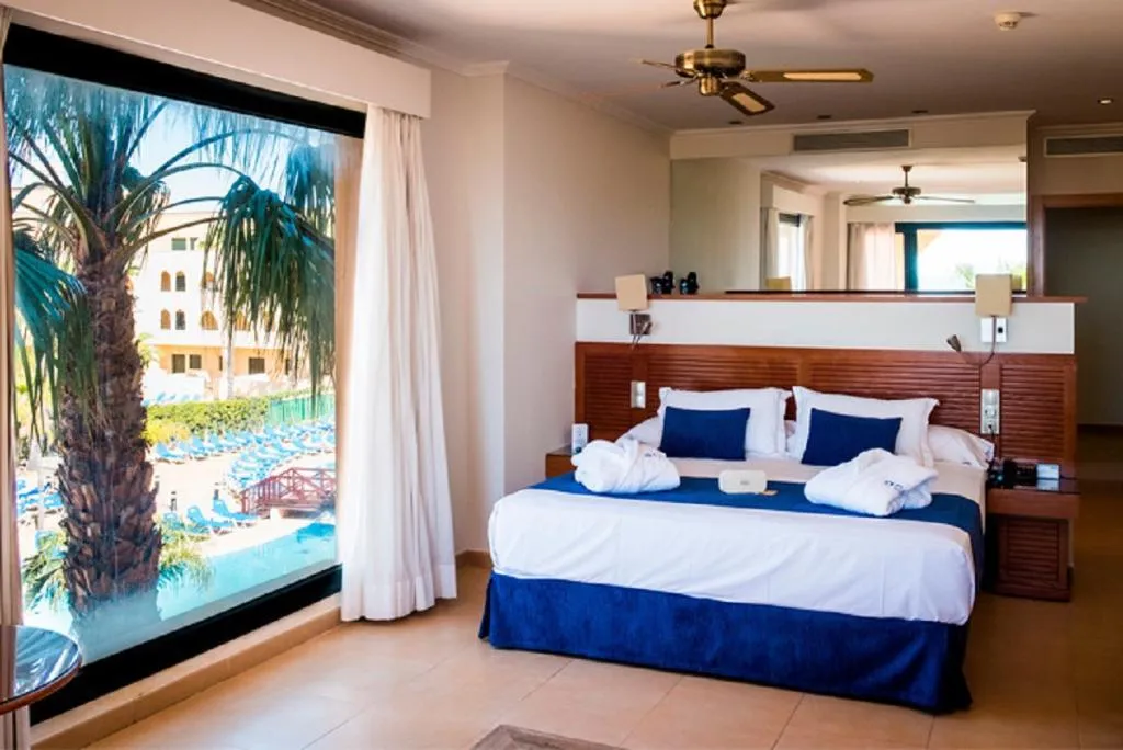 JUNIOR SUITE STANDARD Room, Playamarina, Costa De La Luz