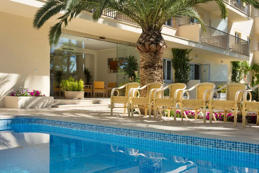 Pool, Tres Torres, Majorca
