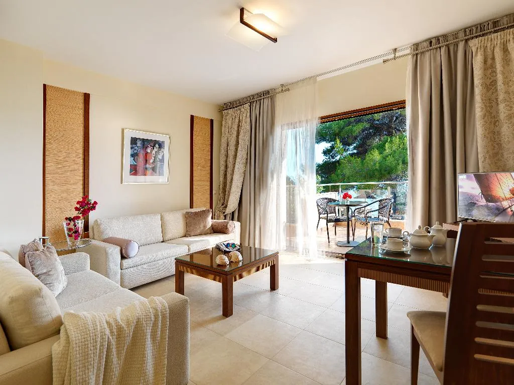 SUITE BEACH FRONT Room, Olympion Sunset, Halkidiki