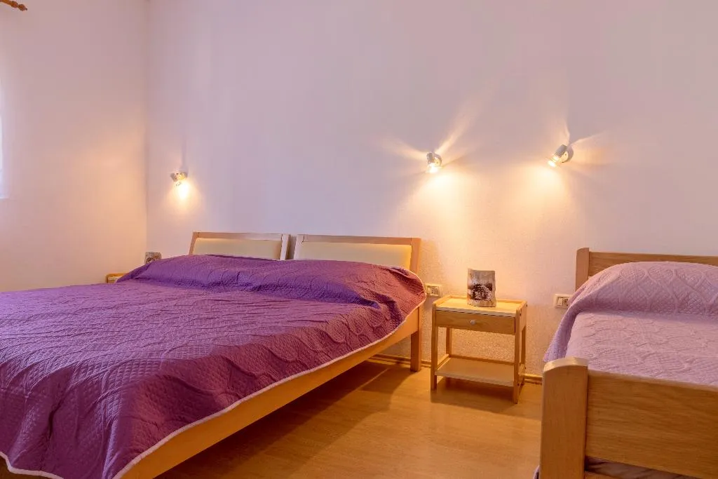 APARTMENT CAPACITY 3 Room, Apartments Danka, Istria