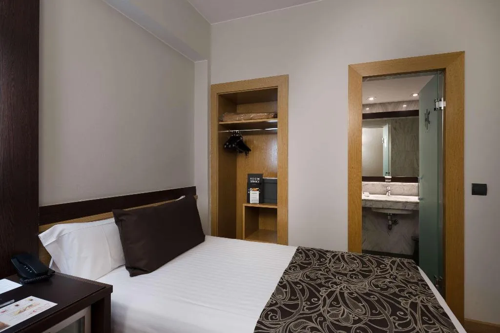 Room, Catalonia Atenas, Barcelona