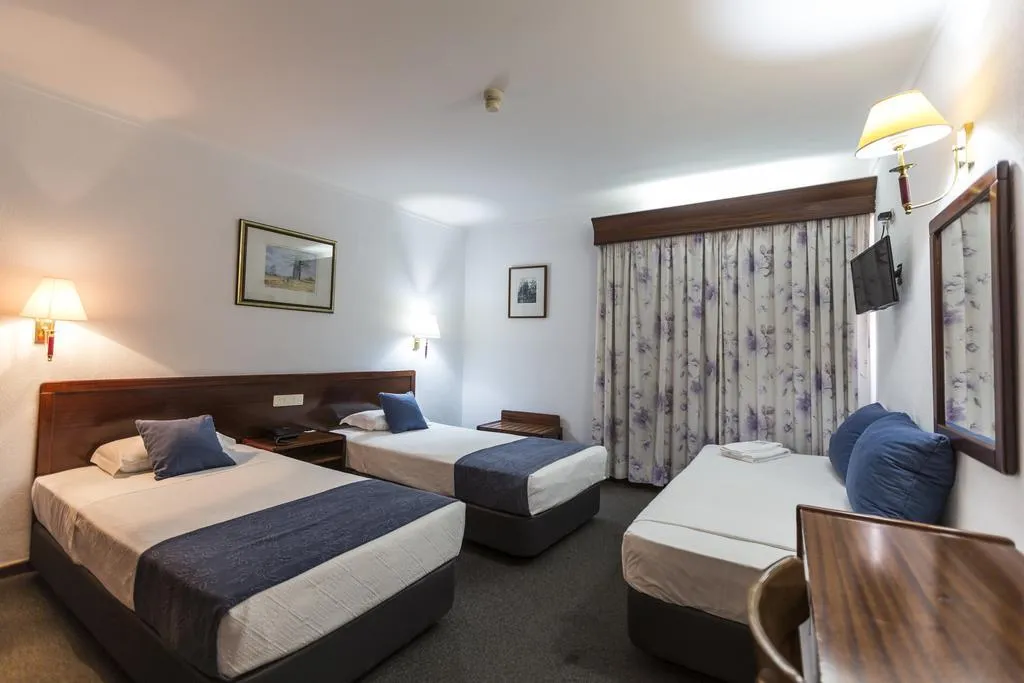 TRIPLE STANDARD Room, Aranguês, Lisbon