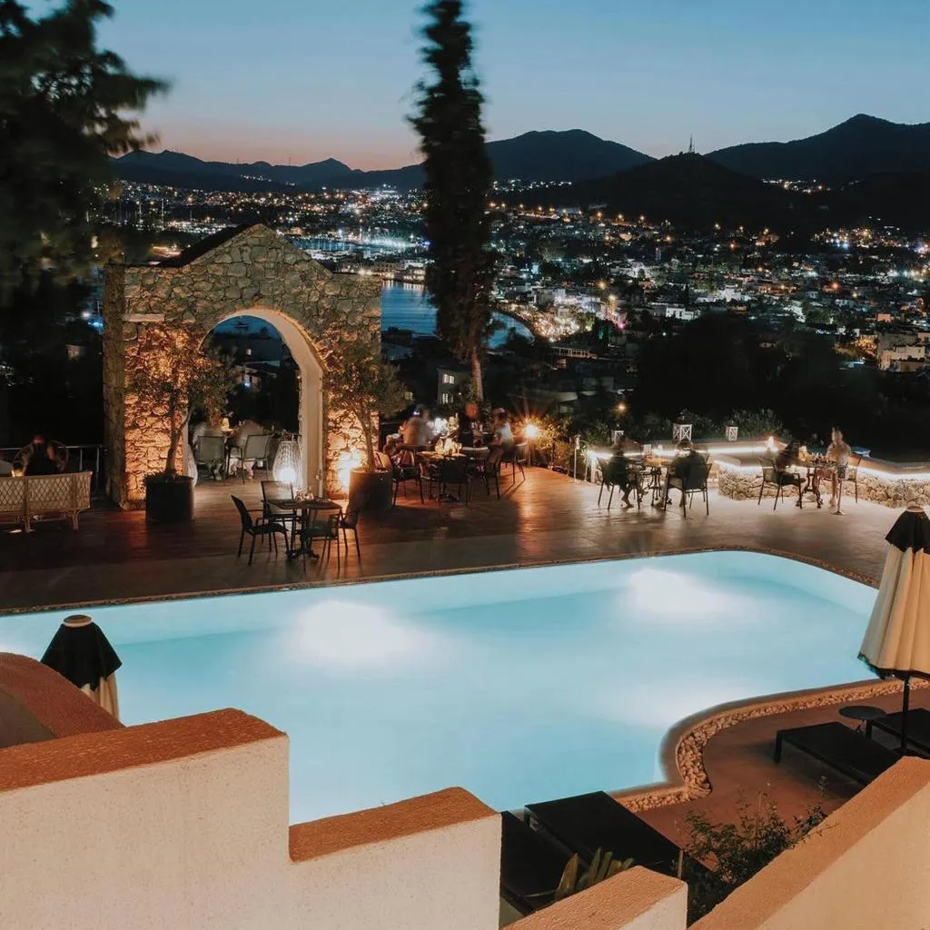 Pool, Manastir, Bodrum