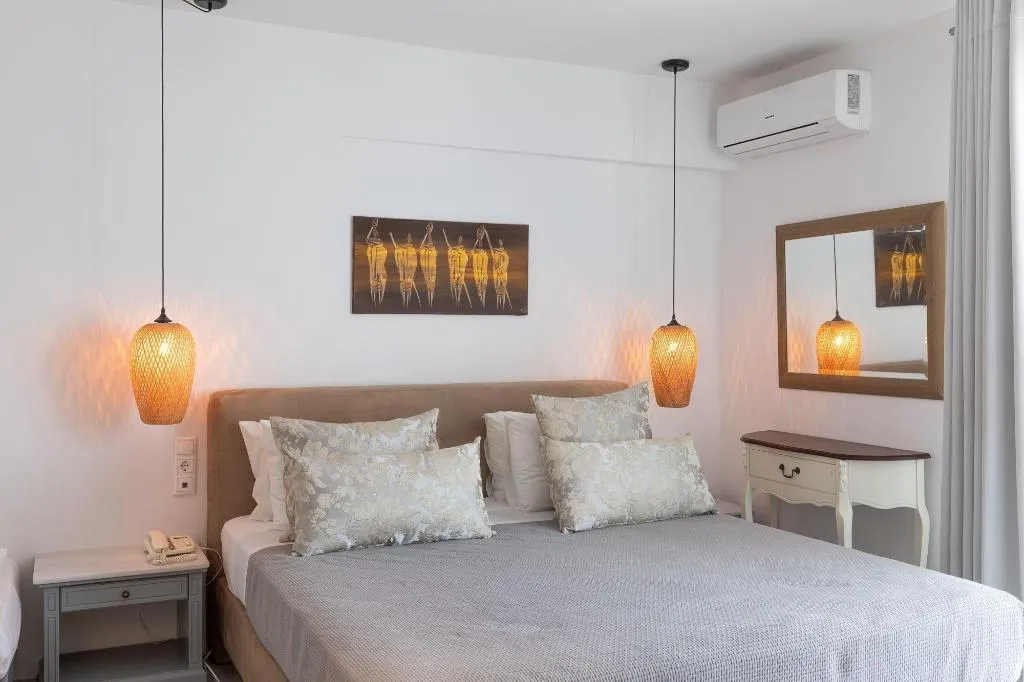 Room CAPACITY 4 Room, Villa Konstantin Rooms & Suites, Mykonos