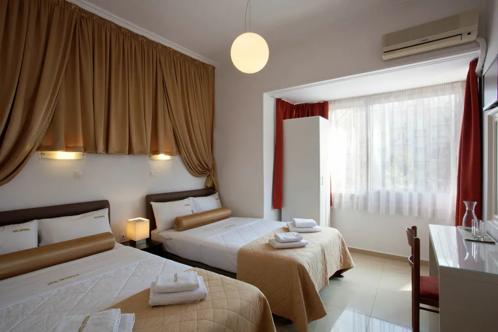 FAMILY ROOM STANDARD Room, Metropolis, Athens