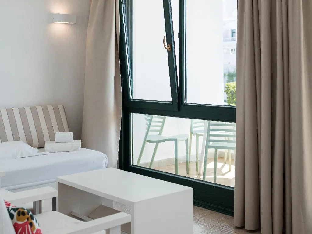 APARTMENT SEA VIEW Room, Beach Club, Menorca
