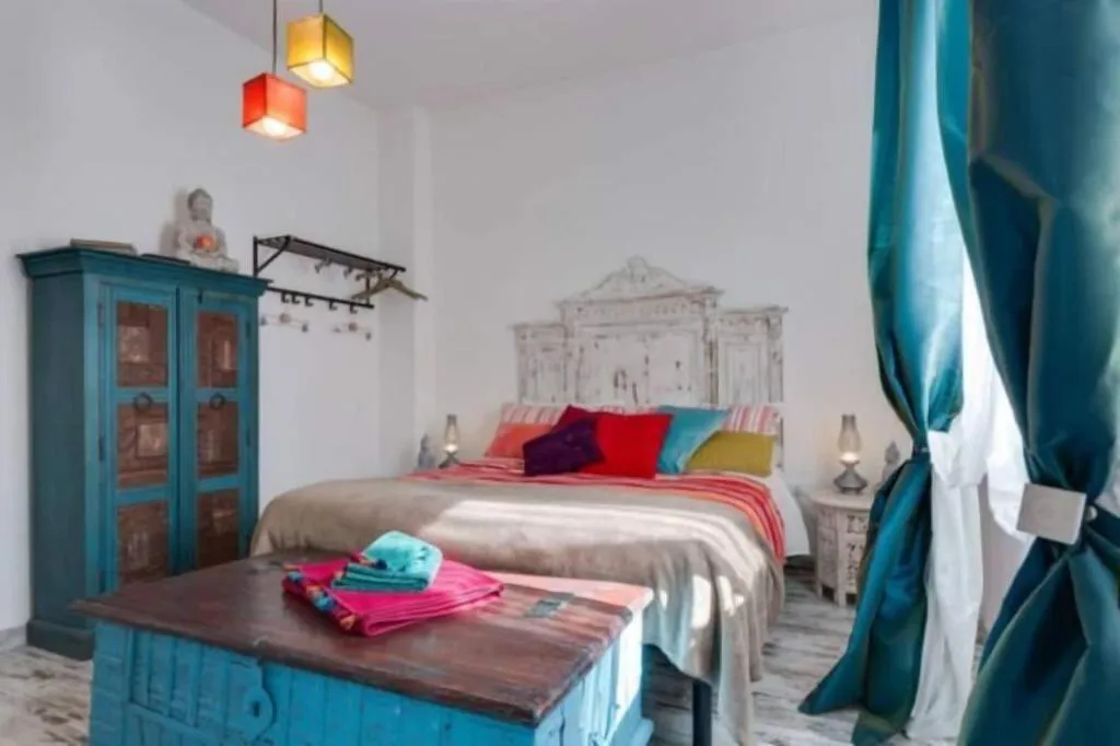 Room, Letto E Latte, Naples
