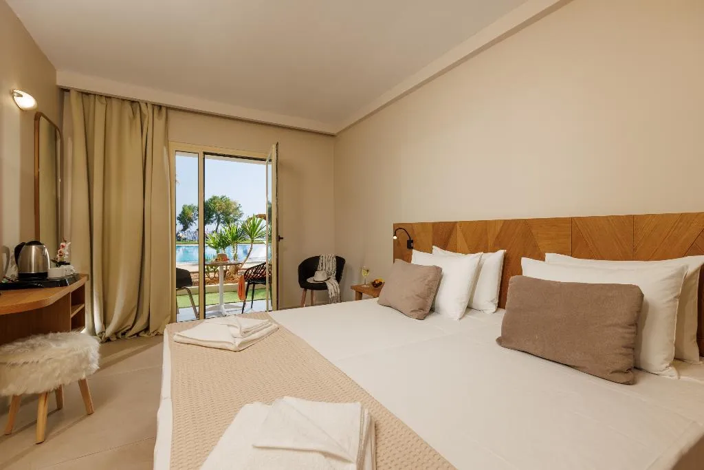DOUBLE SUPERIOR SEA VIEW Room, Malia Bay Beach Hotel & Bungalows, Crete