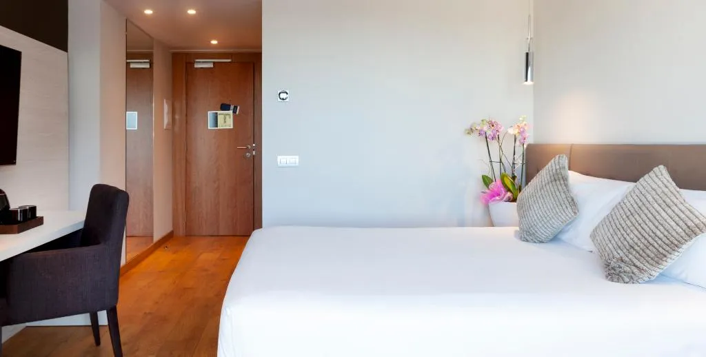 DOUBLE SINGLE USE STANDARD Room, SB Bcn Events, Barcelona