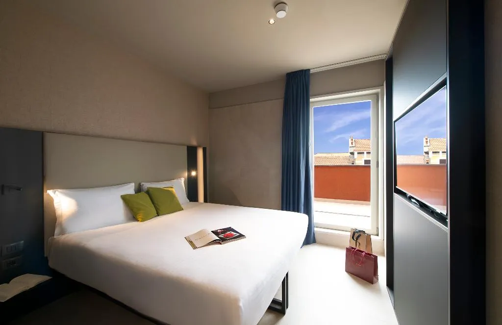 DOUBLE SINGLE USE WITH BALCONY Room, Scarlatti Hotel Milano, Milan