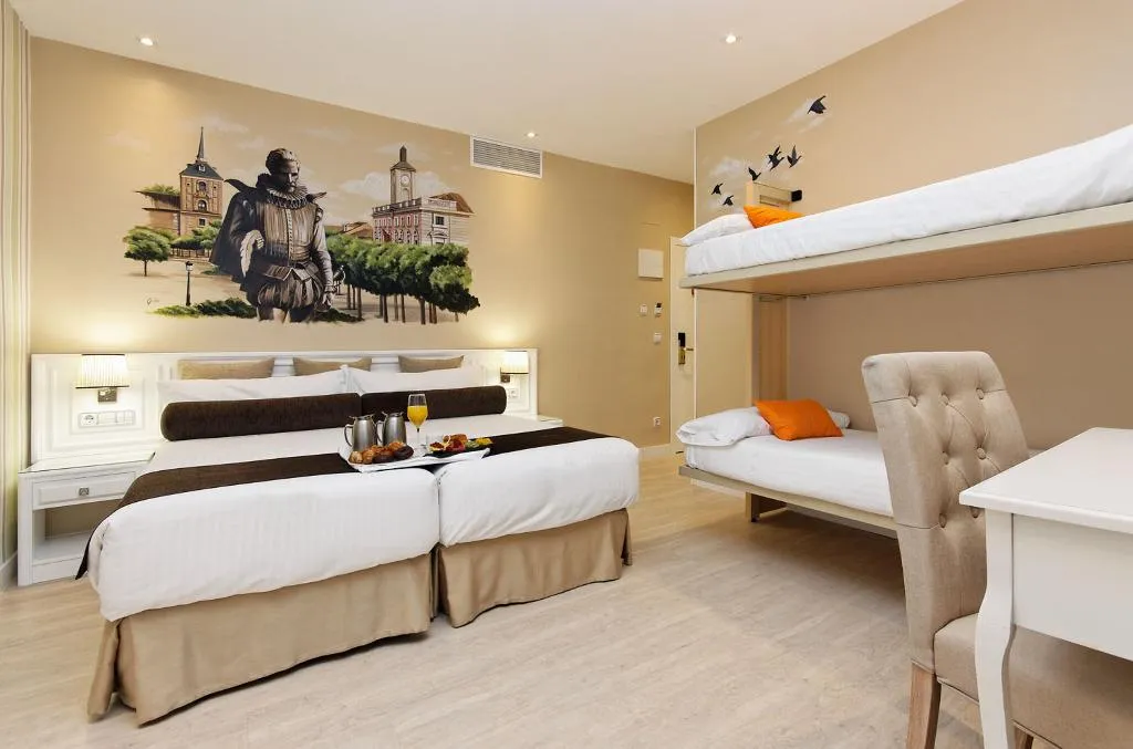 QUADRUPLE STANDARD Room, Grupotel Mayorazgo, Madrid