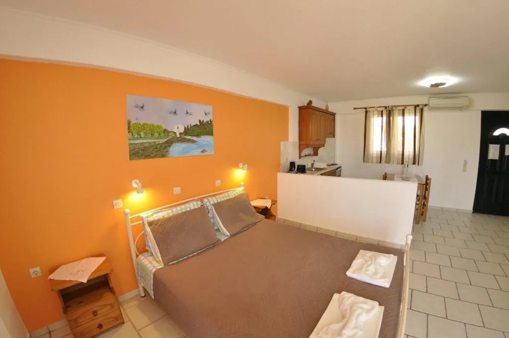 Room, Anna Studios, Corfu