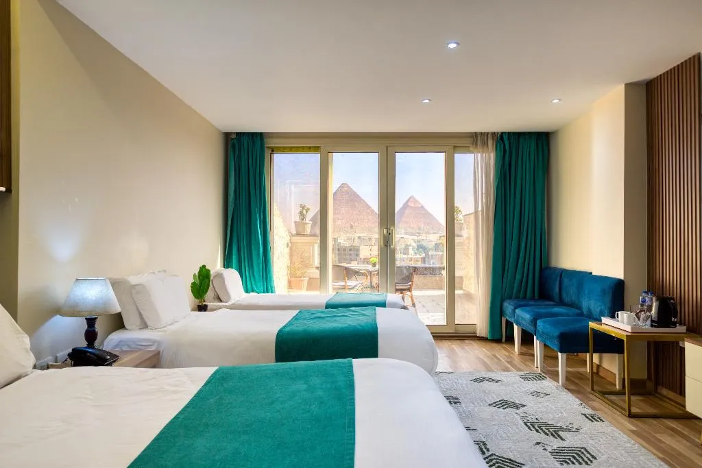 QUADRUPLE DUPLEX Room, Pyramids Yard Hotel, Cairo