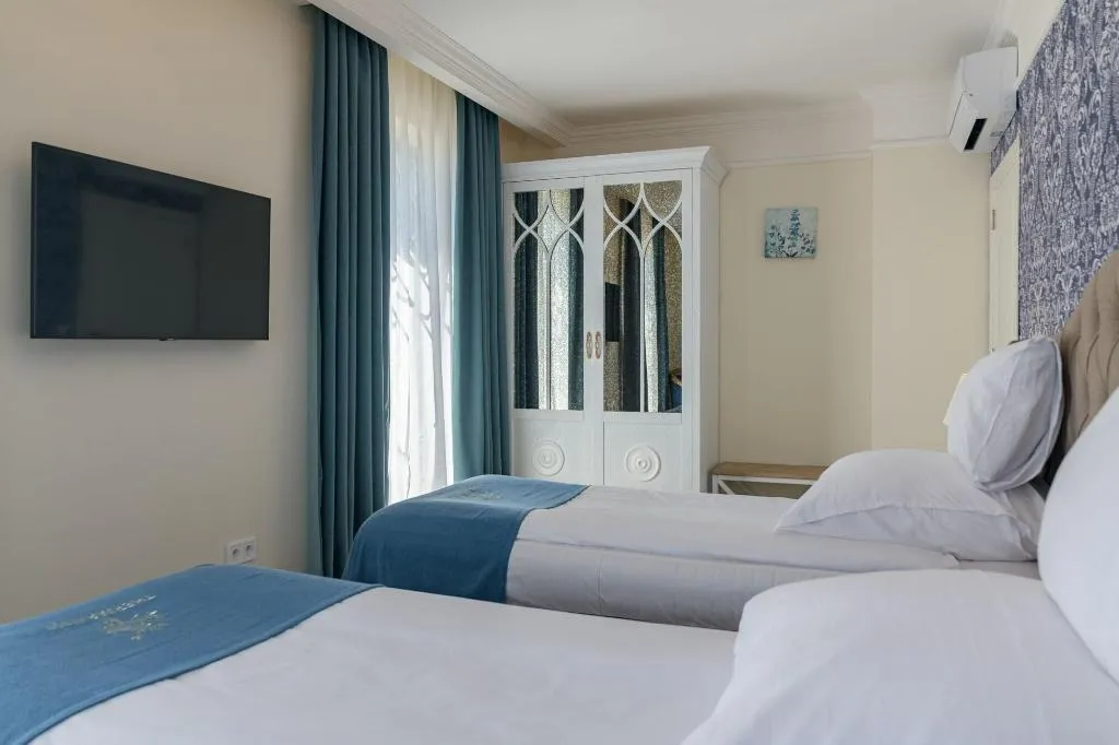 Room, Therma Palace, Varna