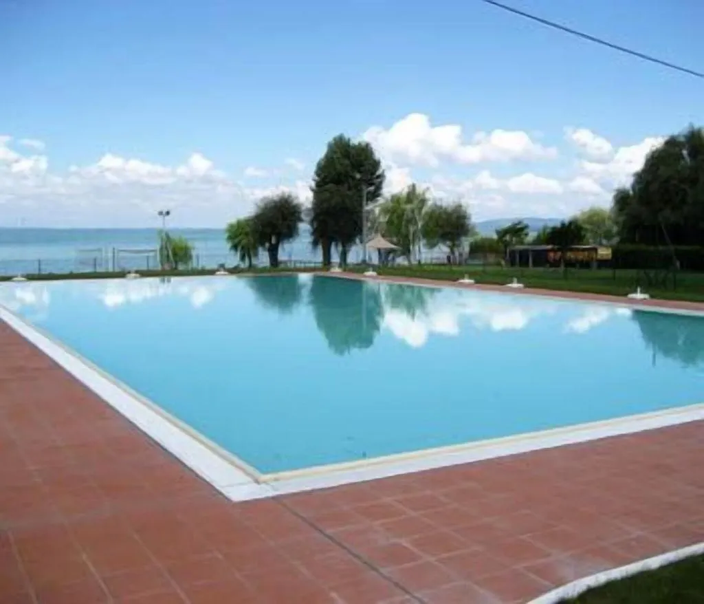 Pool, Le Tre Isole, Perugia