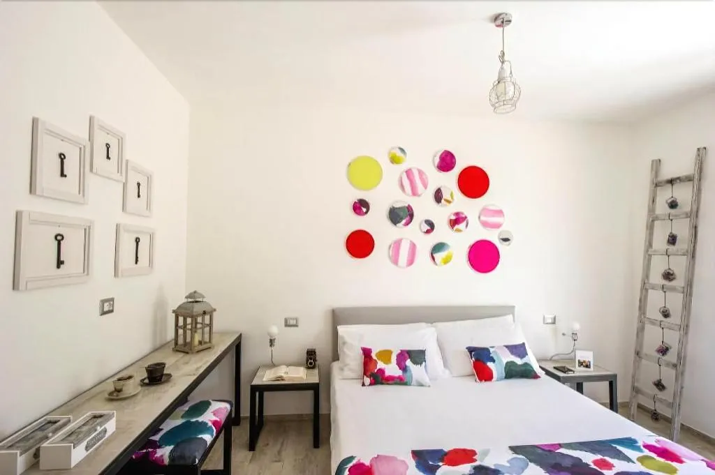 Room, Rosso Di Sera, Alghero