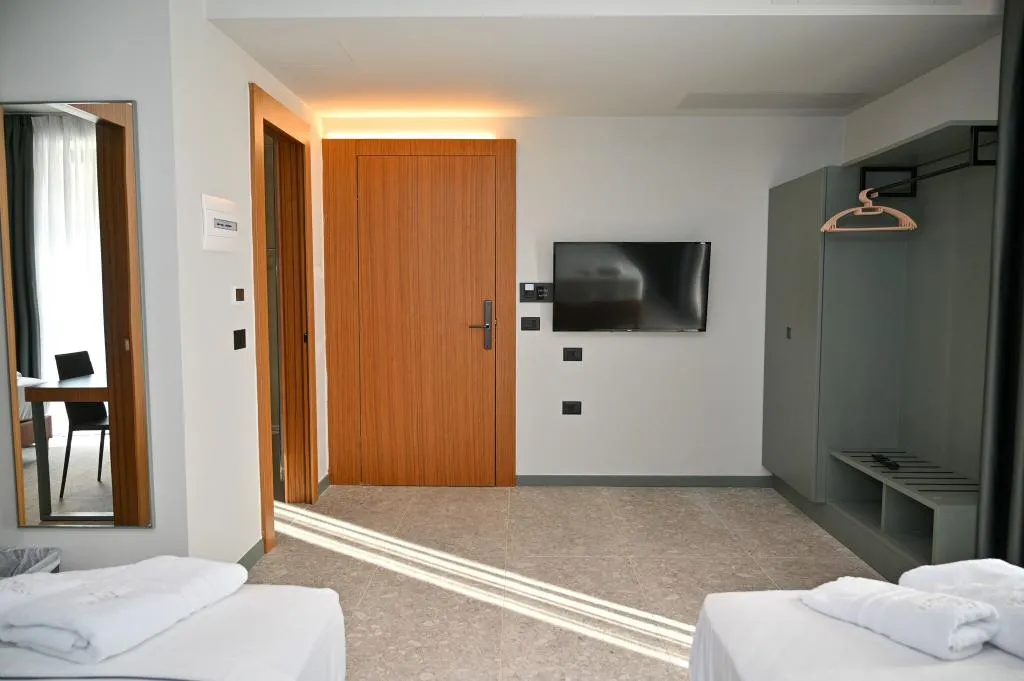 Room TWO BEDS Room, Adria Palace Hotel, Durres