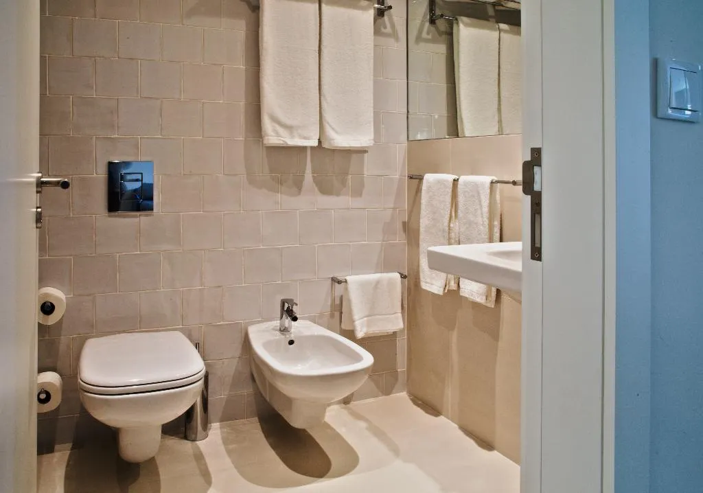 DOUBLE SUPERIOR Room, Spot Family Suites, Porto