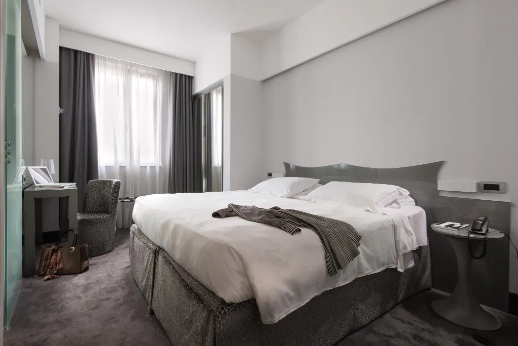 Double or Twin SUPERIOR Room, Hotel Berna, Milan