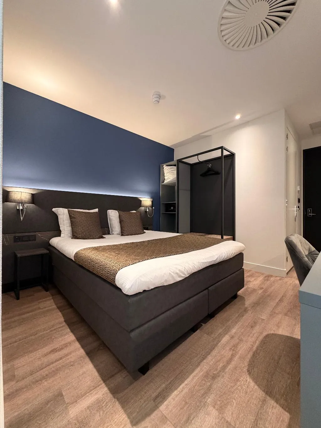 DOUBLE STANDARD Room, OZO Hotels Antares Amsterdam Schiphol Airport, Amsterdam