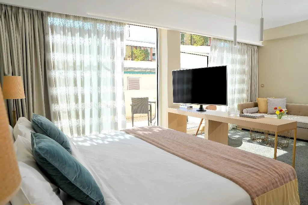 DOUBLE CAPACITY 3 Room, Airotel Stratos Vassilikos, Athens