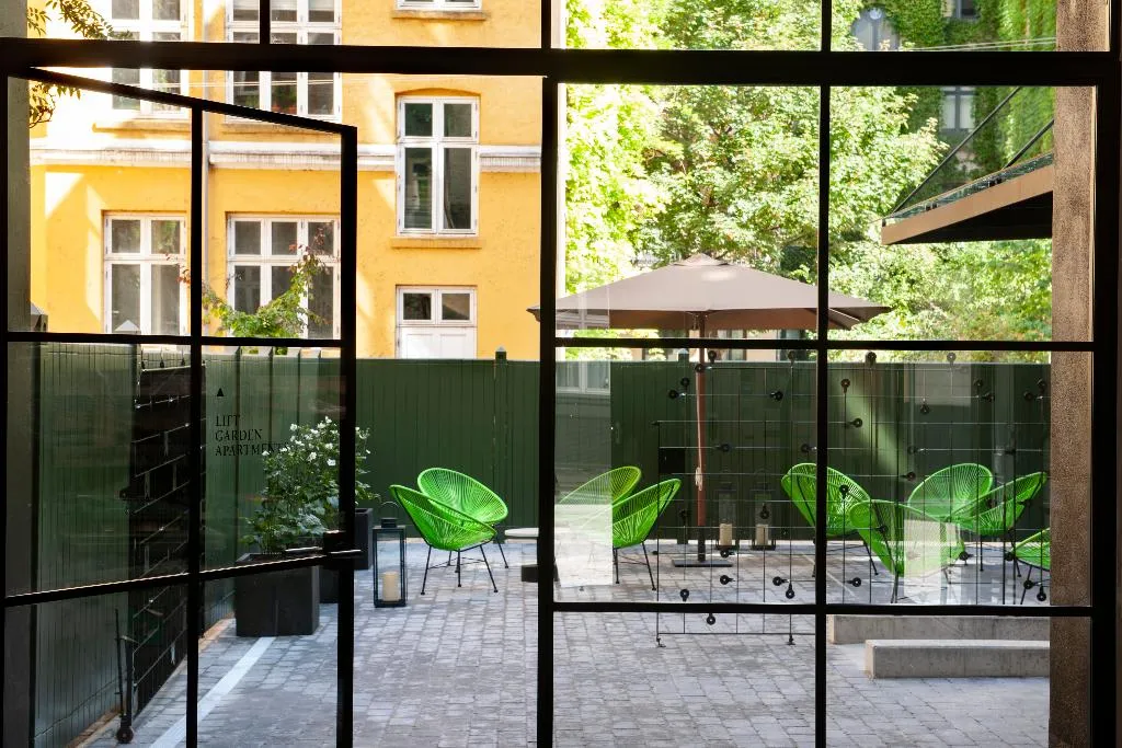 Terrace, Eric Vokel Boutique Apartments Copenhagen Suites, Copenhagen