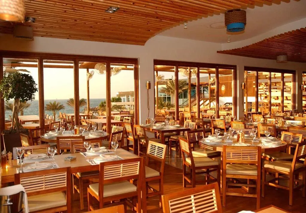 Restaurant, Dubai Marine Beach Resort & Spa, Dubai