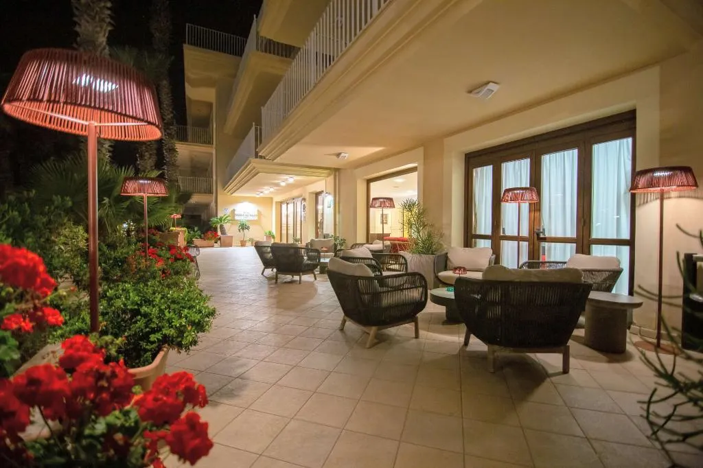 Lobby, Dioscuri Bay Palace, Catania