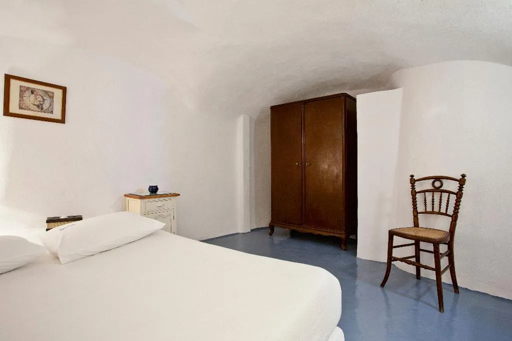 VILLA LUXURY Room, Alexander's Suites, Santorini